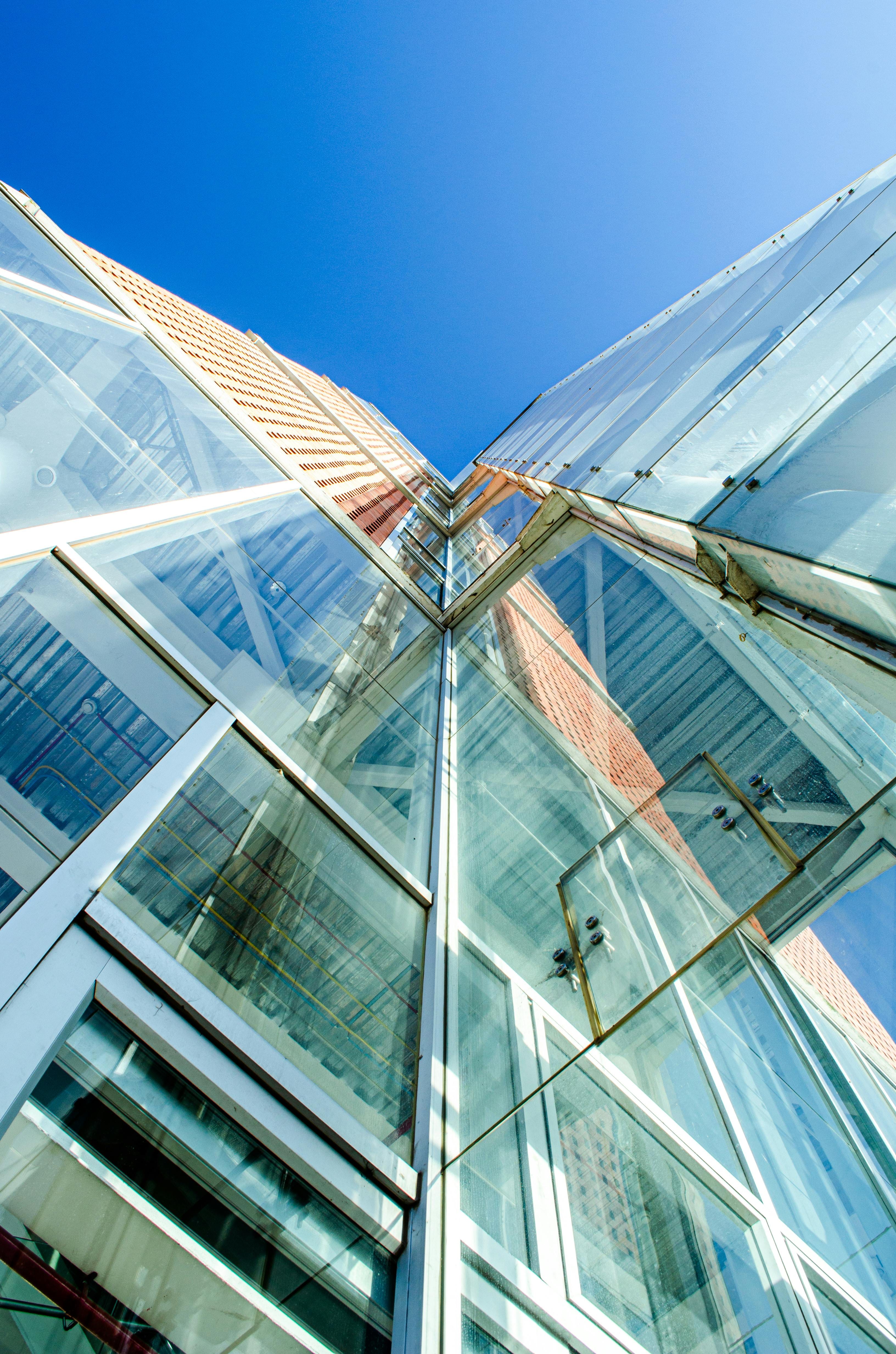 Spider Glazing & Glass Facade Systems — 9